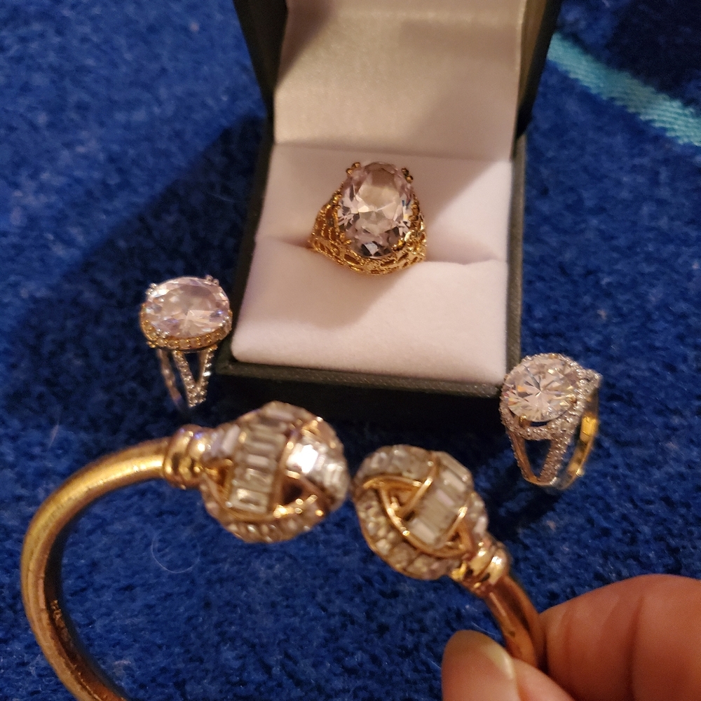 Jewelry  cubic zirconia